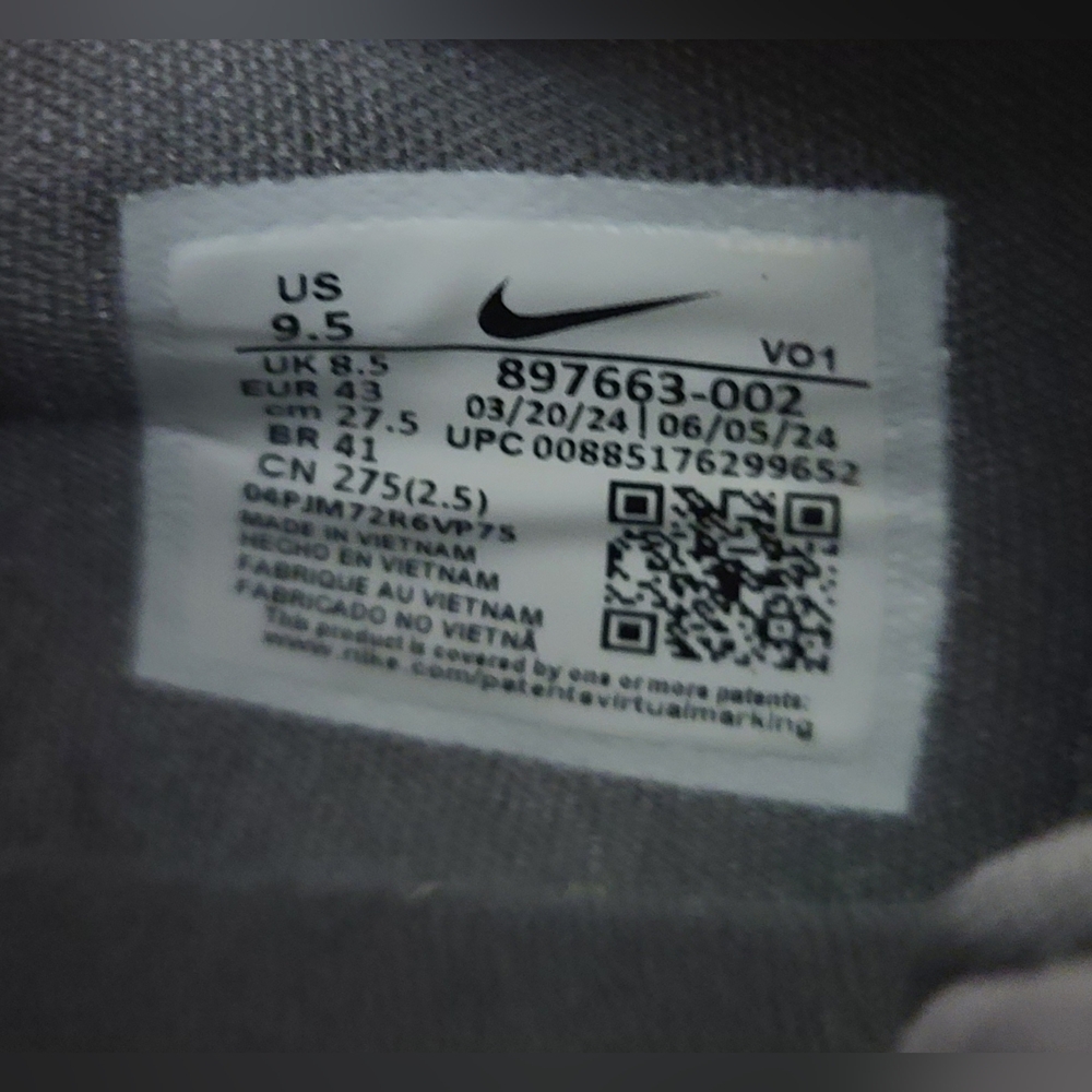 Mens Nike Gray Athletic Sneakers Size 9.5 Tried On Once - Picture 7 of 9